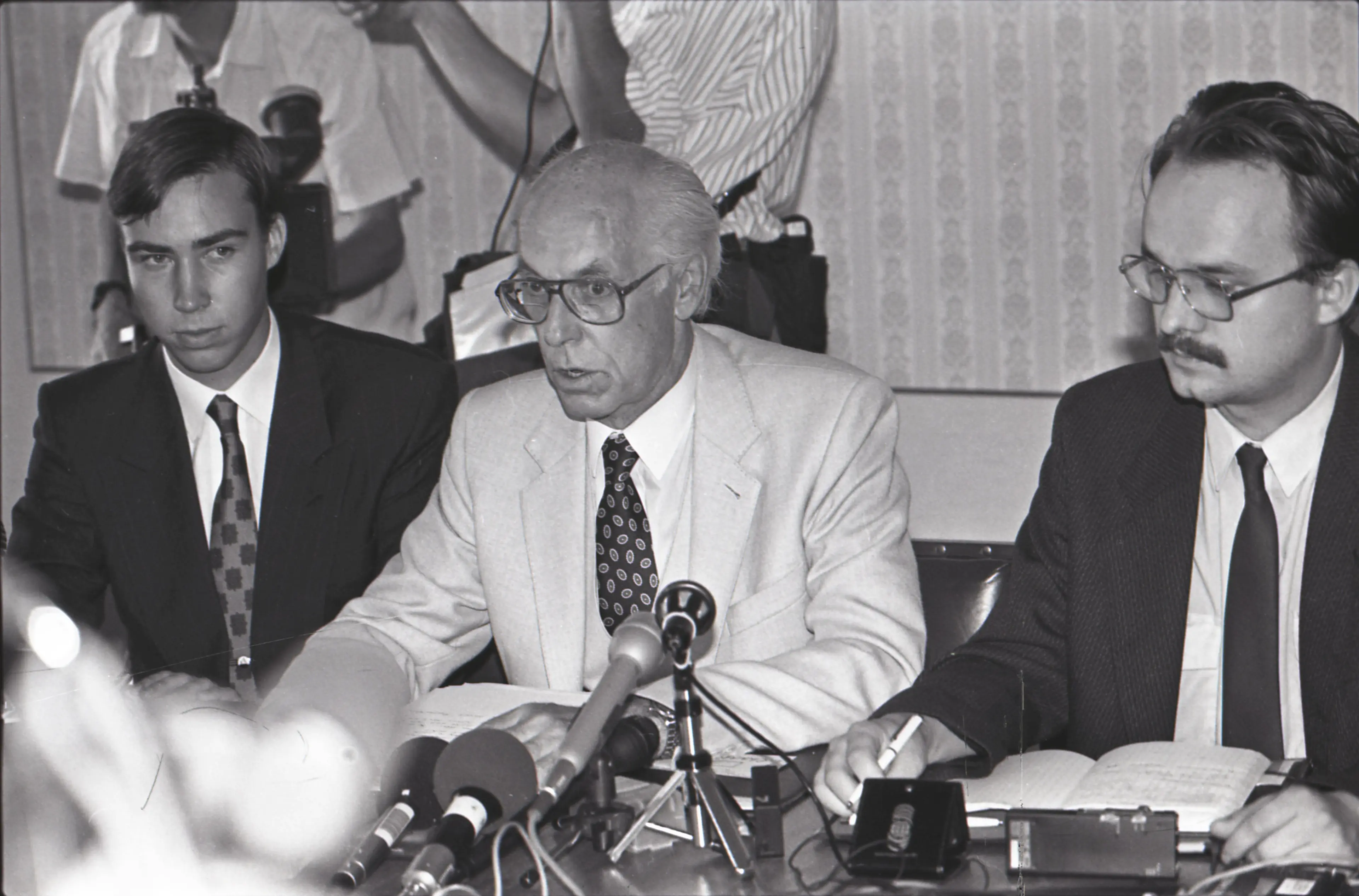 Välisminister Lennart Meri pressikonverents, 24. august 1991